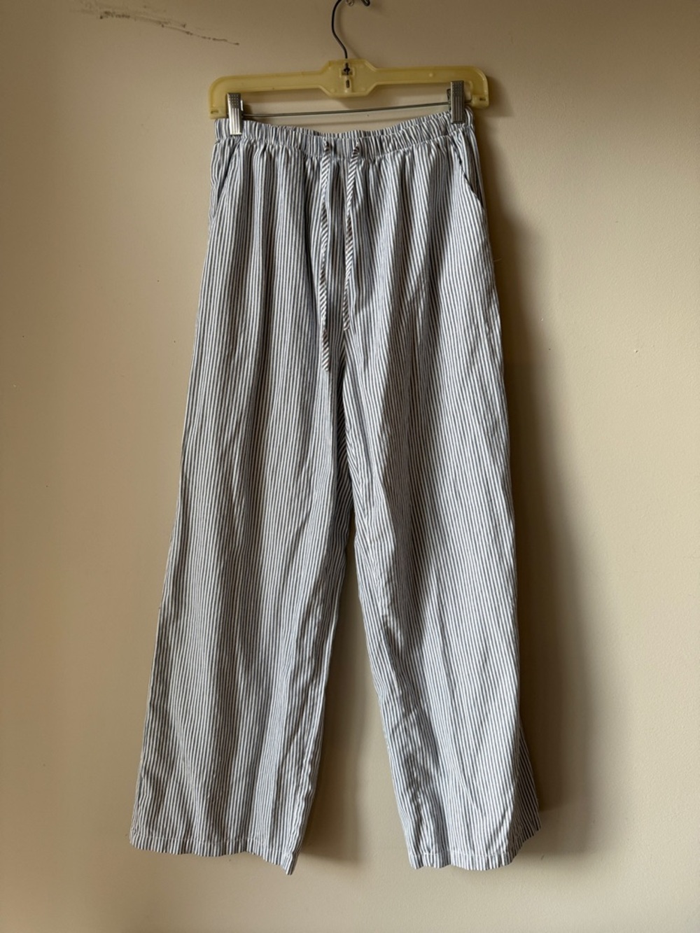 SHEIN White and Navy Striped Wide Leg Pants